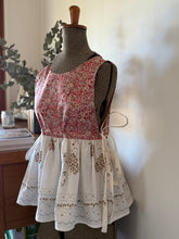 Load image into Gallery viewer, farmhouse smock sample ~ size xs/s