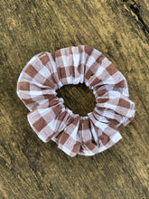 Load image into Gallery viewer, Scrunchies
