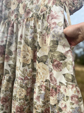 Load image into Gallery viewer, the farm frock sample size m
