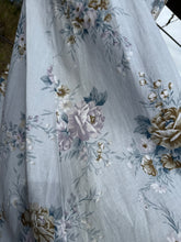 Load image into Gallery viewer, Midi Skirt ~ pre loved XS
