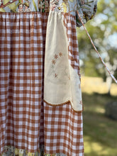 Load image into Gallery viewer, the farm frock sample size xs

