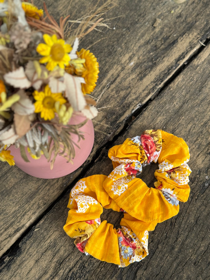 Vintage Gold Scrunchies