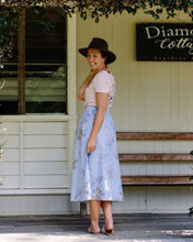 Load image into Gallery viewer, Midi Skirt ~ pre loved XS
