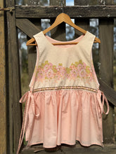 Load image into Gallery viewer, farmhouse smock sample ~ size xs/s
