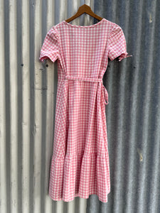 Pippa wrap dress ~ pre loved 🥰 XS/S gingham